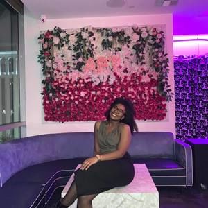 Meet your Posher, Arnelle